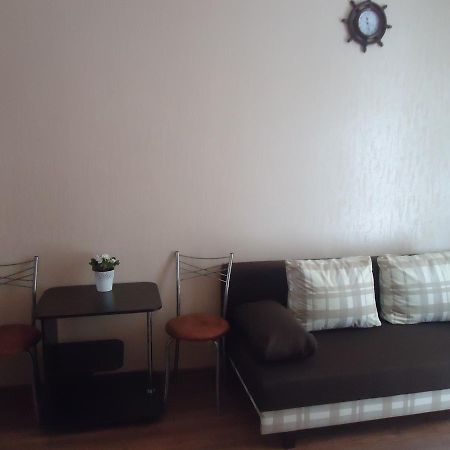 Ferienwohnung Bunin-Apart Odessa Exterior foto